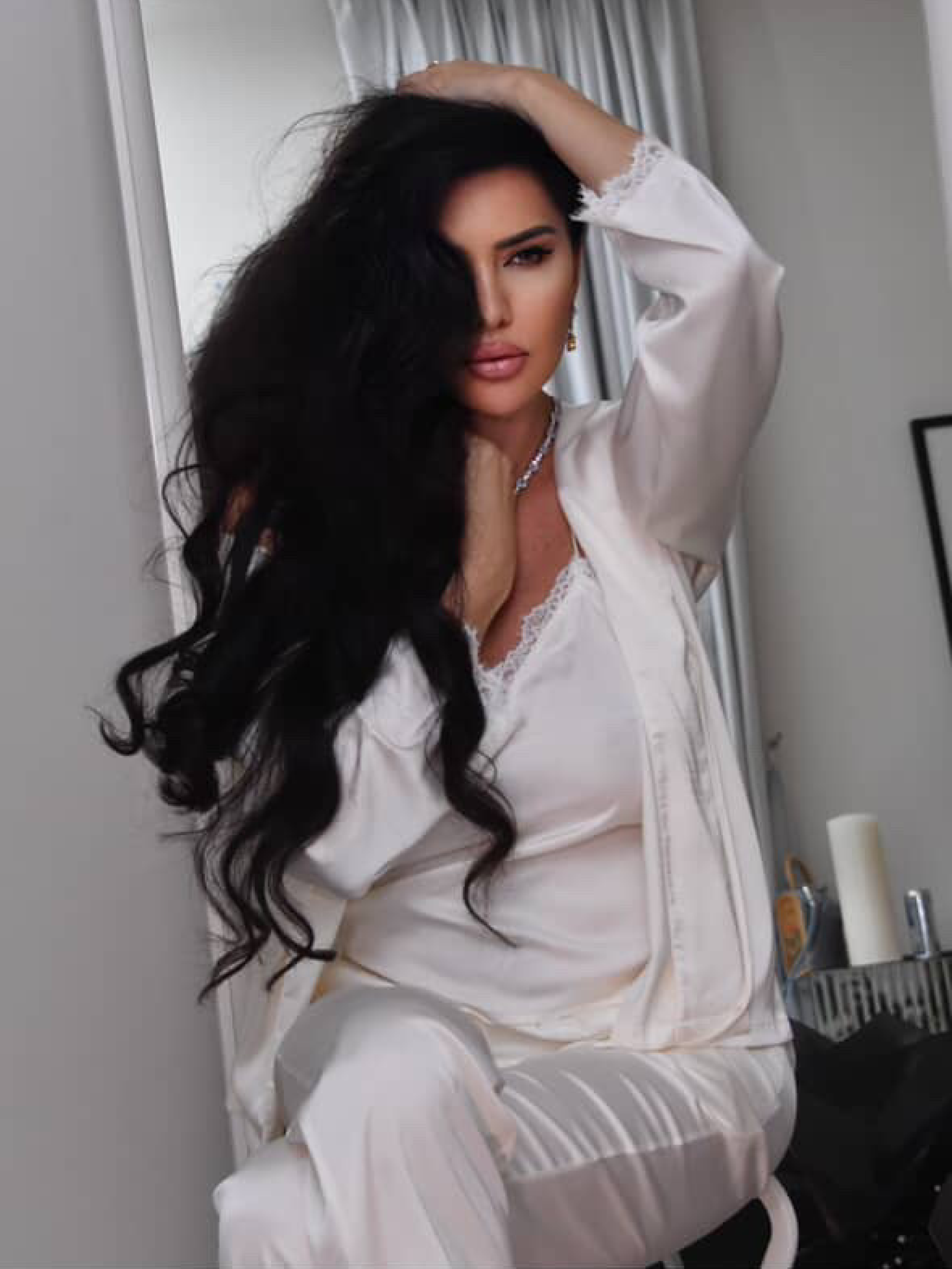 Lumi White lace Robe Set